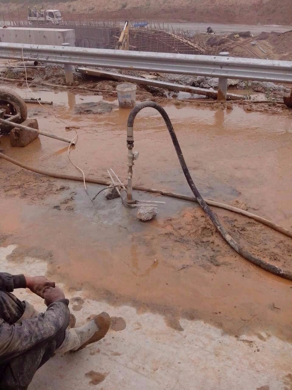 那曲路基压密注浆